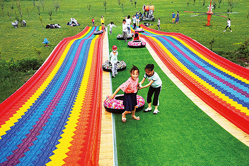 1614127409558367.jpg 荒草地.jpg