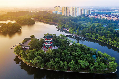 日出  封江南 摄（作者系市摄影家协会会员） (2).jpg