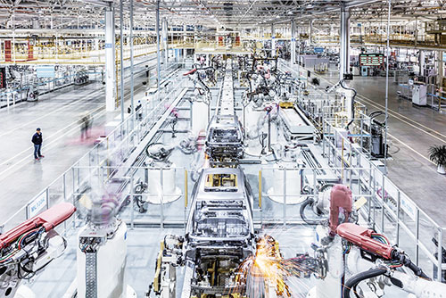 1645059767385916.jpg 北汽新能源自动化生产线。.jpg