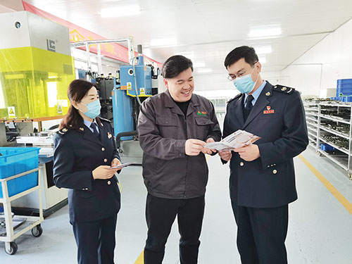 1661472259663404.jpg 3头条.jpg