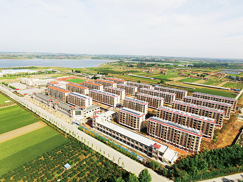 1669336443753481.jpg 龙泉湖社区俯瞰_毒霸看图.jpg