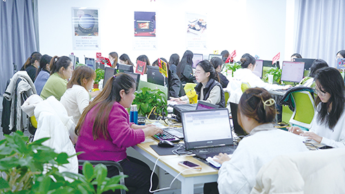 1674962463187483.jpg 2 淘乐美不停工.jpg