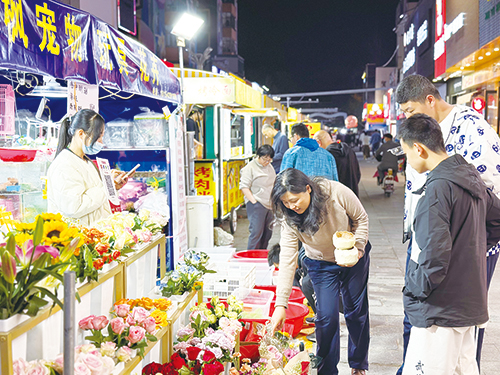 1683250057247346.jpg 3版 月湖步行街.jpg