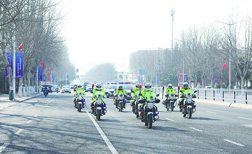 1706929960846394.jpg 市公安局—3骑警.jpg