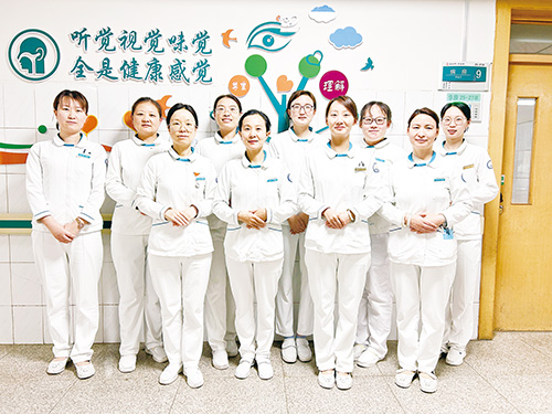 1715302422223688.jpg 3五官科护理.jpg