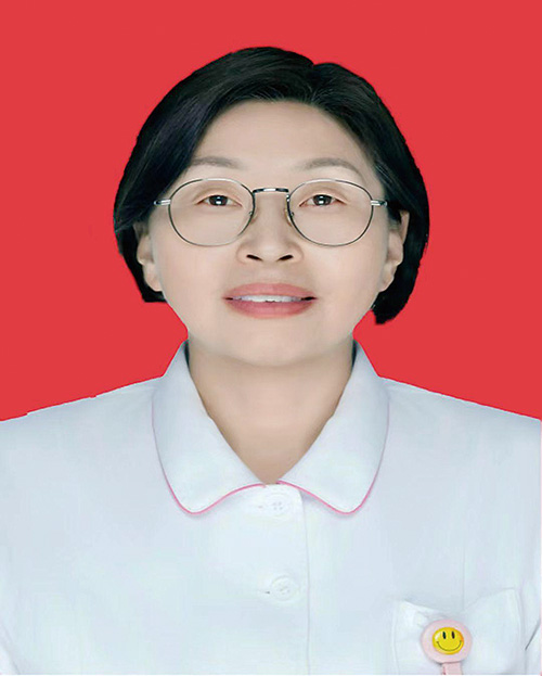 1715649184185212.jpg 李英.jpg